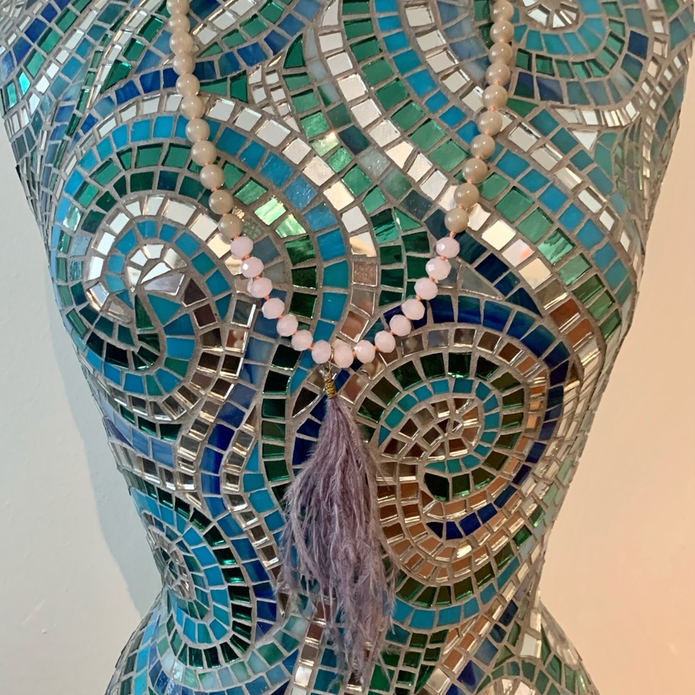 Ombré beaded necklace with marabou feather